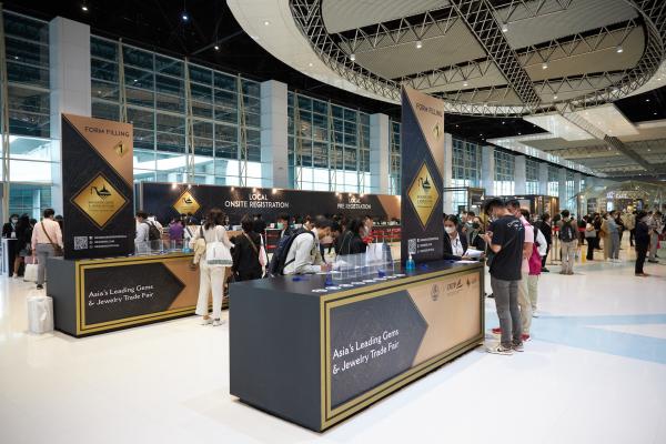 The 67th Bangkok Gems and Jewelry Fair ศูนย์กลางการค้าอัญมณีและเครื่องประดับระดับโลก
