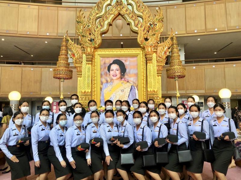 ทบ.นำกำลังพล มัคคุเทศก์น้อยและนักเรียนทหาร ชมโขน “สะกดทัพ” ภาคภูมิใจในศิลปวัฒนธรรมชาติไทย 