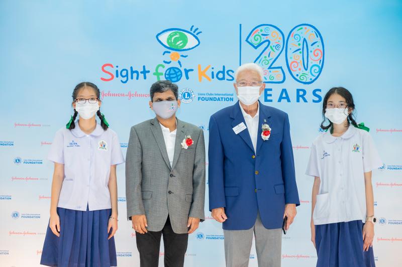 จอห์นสัน แอนด์ จอห์นสัน ฝ่ายวิชั่น ร่วมกับ มูลนิธิไลออนส์สากล ฉลองครบ 20 ปี เดินหน้าโครงการ ‘Sight For Kids’  ส่งมอบคุณภาพทางสายตาสู่เยาวชนไทยกว่า 5 ล้านคน จาก 25000 โรงเรียน