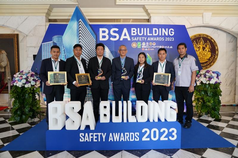 พลัส พร็อพเพอร์ตี้ ปลื้มคว้า 3 รางวัล อาคารโดดเด่นด้านความปลอดภัย  “Building Safety Awards 2023” 6 ปี ต่อเนื่องกับความสำเร็จในธุรกิจบริหารจัดการอาคาร