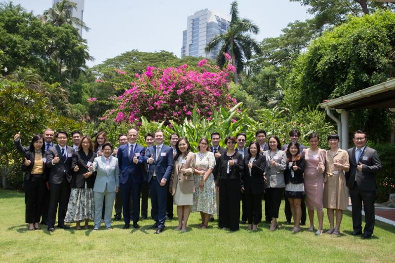 ถอดเส้นทางสมดุลสังคมทำงานและการใช้ชีวิตของคนยุคใหม่กับการทำงาน เพื่อมุ่งสู่ความสำเร็จของธุรกิจ 