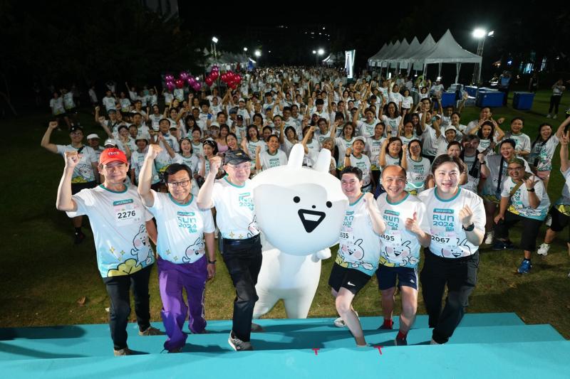 วัตสัน ประเทศไทย พานักวิ่ง 1000 คน ร่วมงาน  ‘Watsons Run 2024 วิ่งสวย สุขภาพดี สมทบทุนบริจาคมูลนิธิขาเทียมฯ’