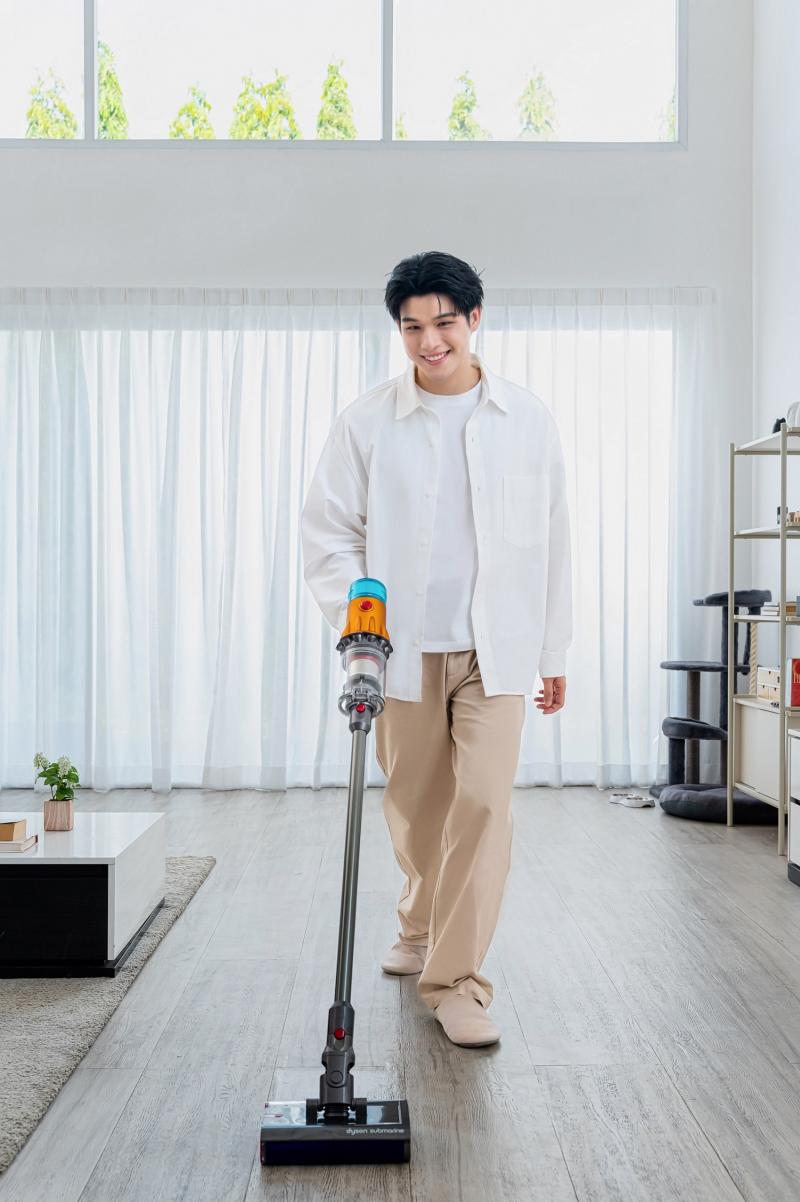 Dyson ประเทศไทยร่วมกับ สกาย วงศ์รวี เผยเทคโนโลยีล่าสุดจาก Dyson ที่ทำให้การทำความสะอาดบ้าน ง่ายกว่าที่เคย Dyson ประเทศไทยร่วมกับ สกาย วงศ์รวี เผยเทคโนโลยีล่าสุดจาก Dyson ที่ทำให้การทำความสะอาดบ้าน ง่ายกว่าที่เคย