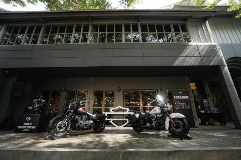 HARLEY-DAVIDSON® เผยโฉมไลน์อัพรถมอเตอร์ไซค์ Cruiser รุ่นใหม่ล่าสุดปี 2025 ครั้งแรกในประเทศไทย