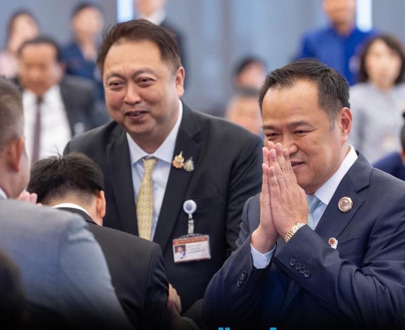 “รมว.เฮ้ง” รับลูก “นายกฯ หนู” เตรียมพร้อมอุทยานฯ ทุกแห่งตามแนวชายแดน รองรับอพยพช่วยเหลือประชาชนจากเหตุปะทะ ไทย-กัมพูชา