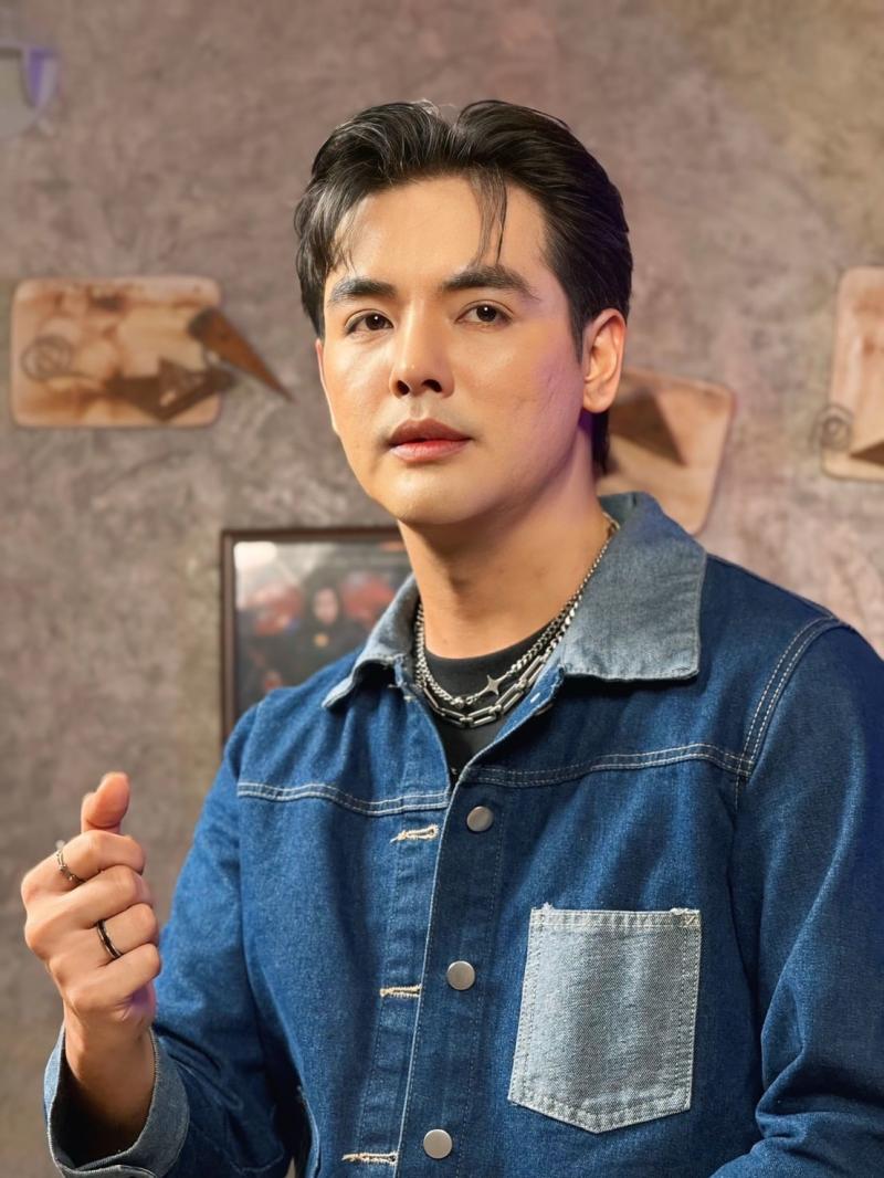 “ท๊อป พสุพัจจ์” ต่อยอดความปัง! ปล่อยเพลงใหม่“รับจบความเจ็บ” ระเบิดเพลงเศร้าบาดลึก!  เขย่าวงการลูกทุ่งอีสาน! อีกครั้ง “ท๊อป พสุพัจจ์” ต่อยอดความปัง! ปล่อยเพลงใหม่“รับจบความเจ็บ” ระเบิดเพลงเศร้าบาดลึก!  เขย่าวงการลูกทุ่งอีสาน! อีกครั้ง