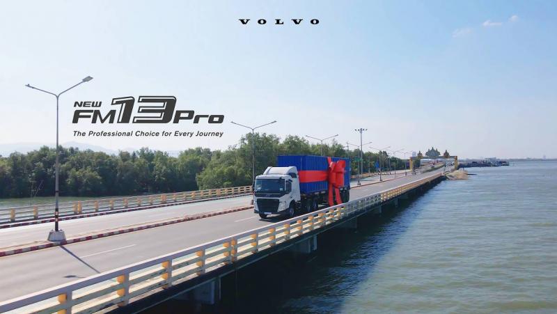 วอลโว่ ทรัคส์ มอบของขวัญปีใหม่ เปิดตัว “Volvo FM13 PRO” รถบรรทุกพรีเมียมสเปคคุ้มค่า ในราคาที่เข้าถึงได้ง่ายขึ้น