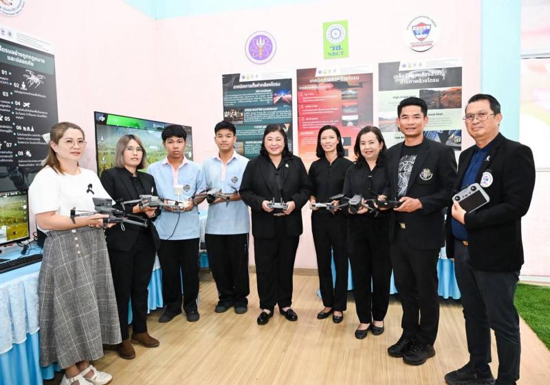 วช. เปิดศูนย์การเรียนรู้เทคโนโลยีและนวัตกรรมโดรนเพื่อการท่องเที่ยว จ.นครสวรรค์ ส่งเสริมเยาวชนในการเรียนรู้ปัญญาประดิษฐ์ เสริมสร้างอัตลักษณ์พื้นที่