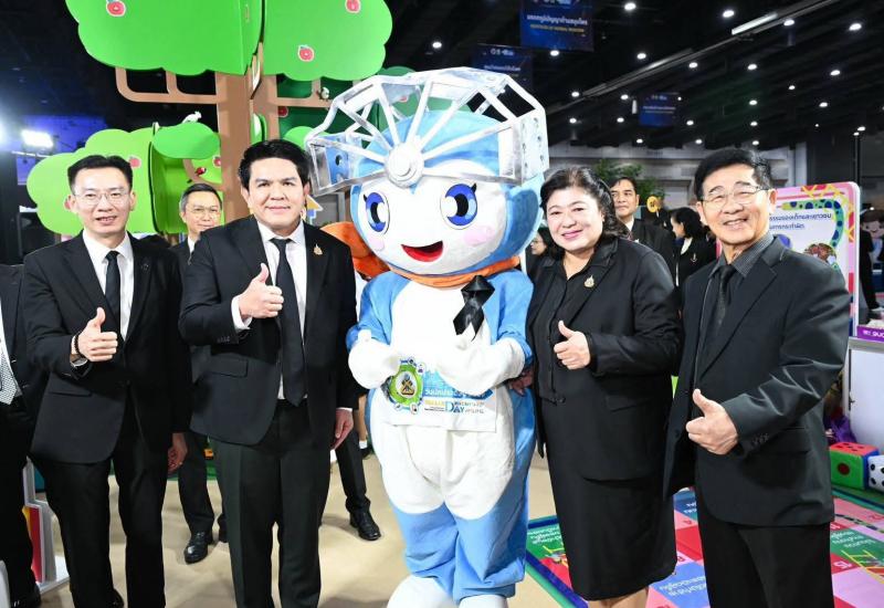 “สุรศักดิ์” เปิดงาน “วันนักประดิษฐ์” 2569 ชูแนวคิดพลิกโฉมประเทศด้วยนวัตกรรม ดันนโยบาย “วิจัยติดดิน กินได้” พร้อมหนุนไทยก้าวสู่ผู้พัฒนาเทคโนโลยี AI