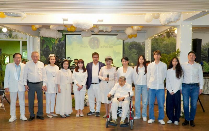อลังการงานปีใหม่ “Angels in Paradise” ปีที่ 18 รวมพลังมิตรภาพสายสังคม–ธุรกิจ ใต้ร่มพระบารมี น้อมเสด็จสู่สวรรคาลัย 