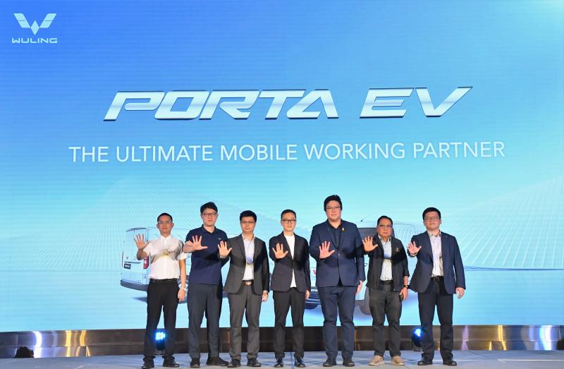 ฝ่าวิกฤตน้ำมันแพง วู่หลิง เซลส์ (ประเทศไทย) เปิดตัวอีกรุ่น ”WULING Porta EV”  รถตู้บรรทุกไฟฟ้า 100% บรรทุก 1.2 ตัน วิ่งระยะ 400 กม. ช่วยธุรกิจไทย  ชูต้นทุนขนส่งต่ำเพียง 56 สตางค์/กม.  